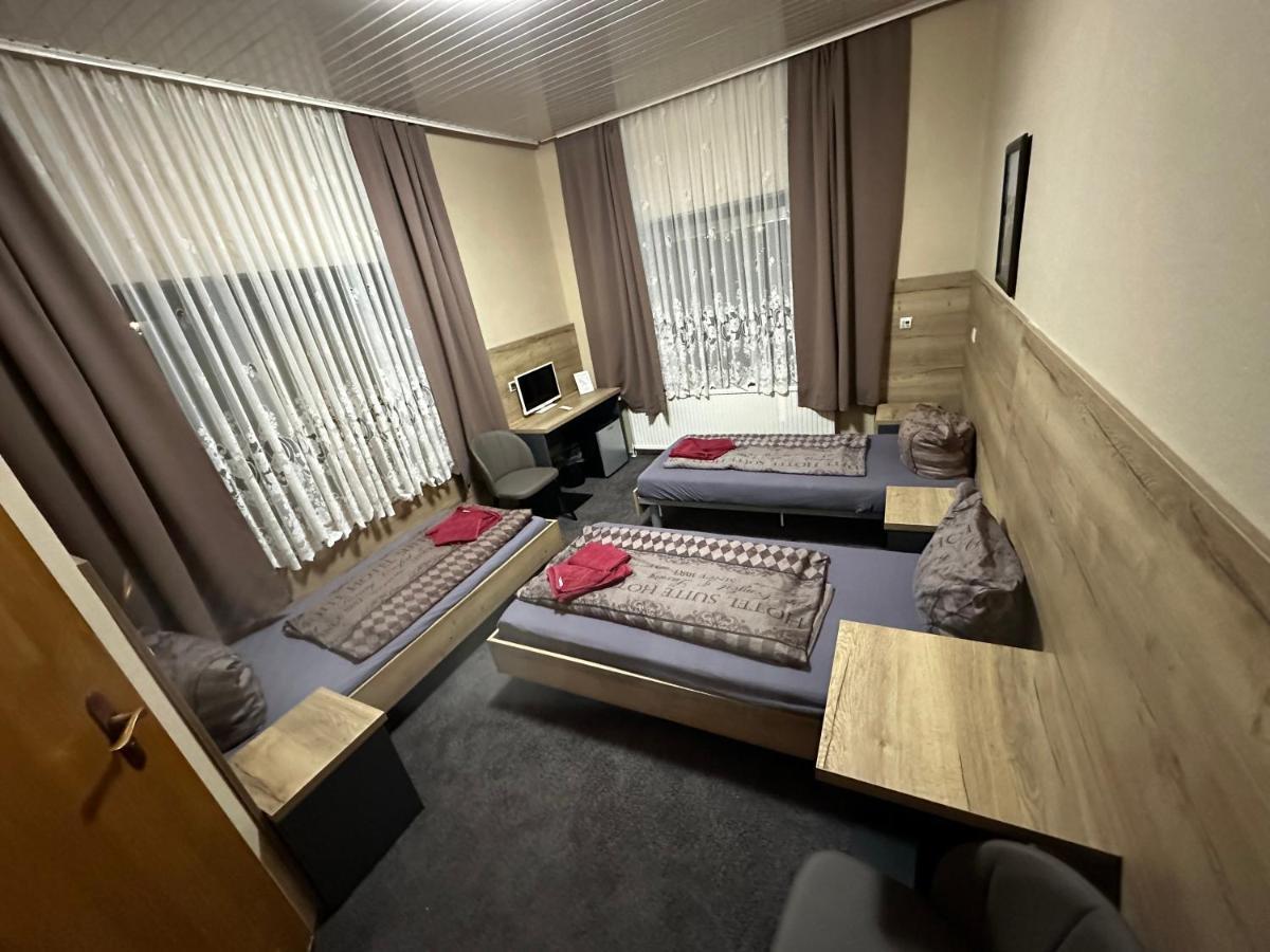 Hotel Pension Pamina เบอร์ลิน ภายนอก รูปภาพ
